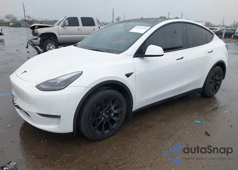 2022 Tesla Model Y Long Range Dual Motor All-Wheel Drive from USA, damaged, VIN 7SAYGDEE0NF555200